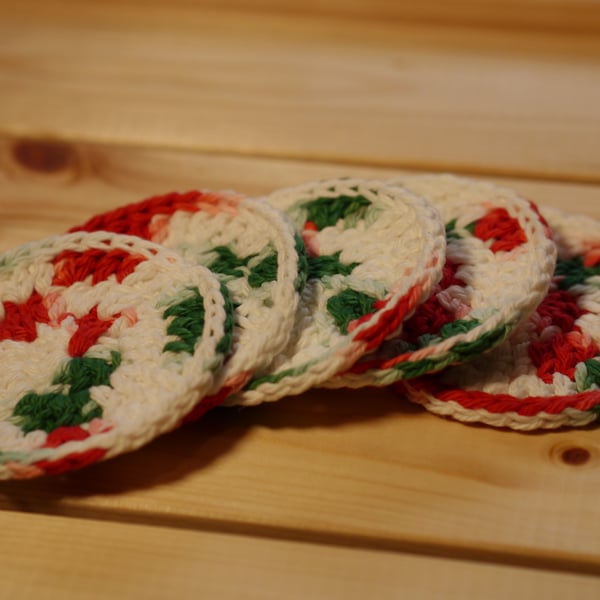 100% Cotton Crochet Facial Rounds holly jolly colour scheme 