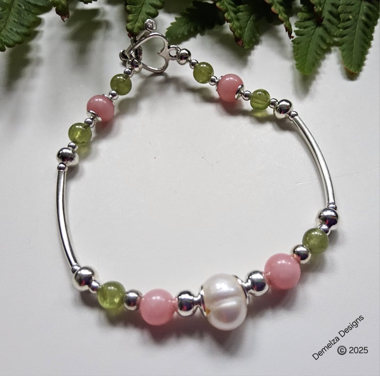 Freshwater Pearl, Quartzite, Peridot & Tibetan Silver Heart Bracelet 