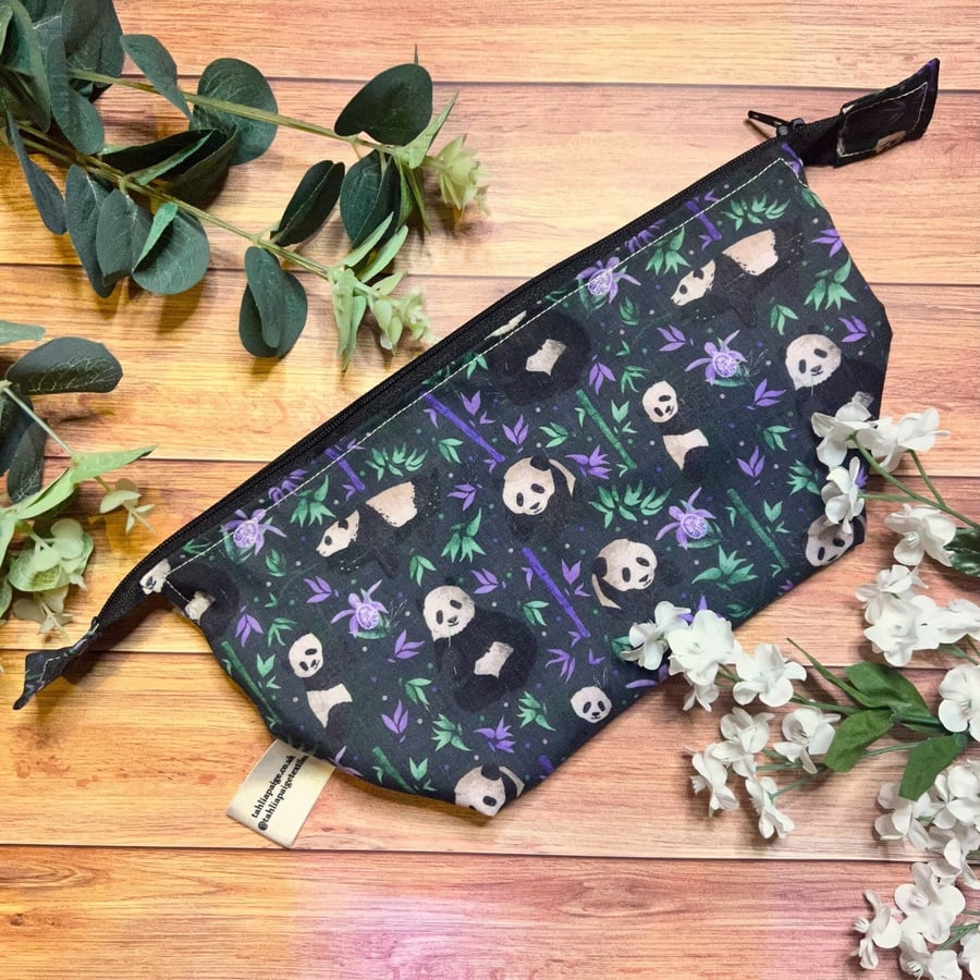 Giant Panda Makeup Bag Storage Bag for cosmetics, makeup, skincare essentials, t