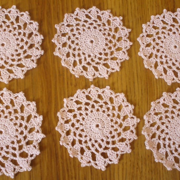 SET of 6 SMALL COTTON COASTERS in PALE PINK - LOVELY CROCHET DESIGN 