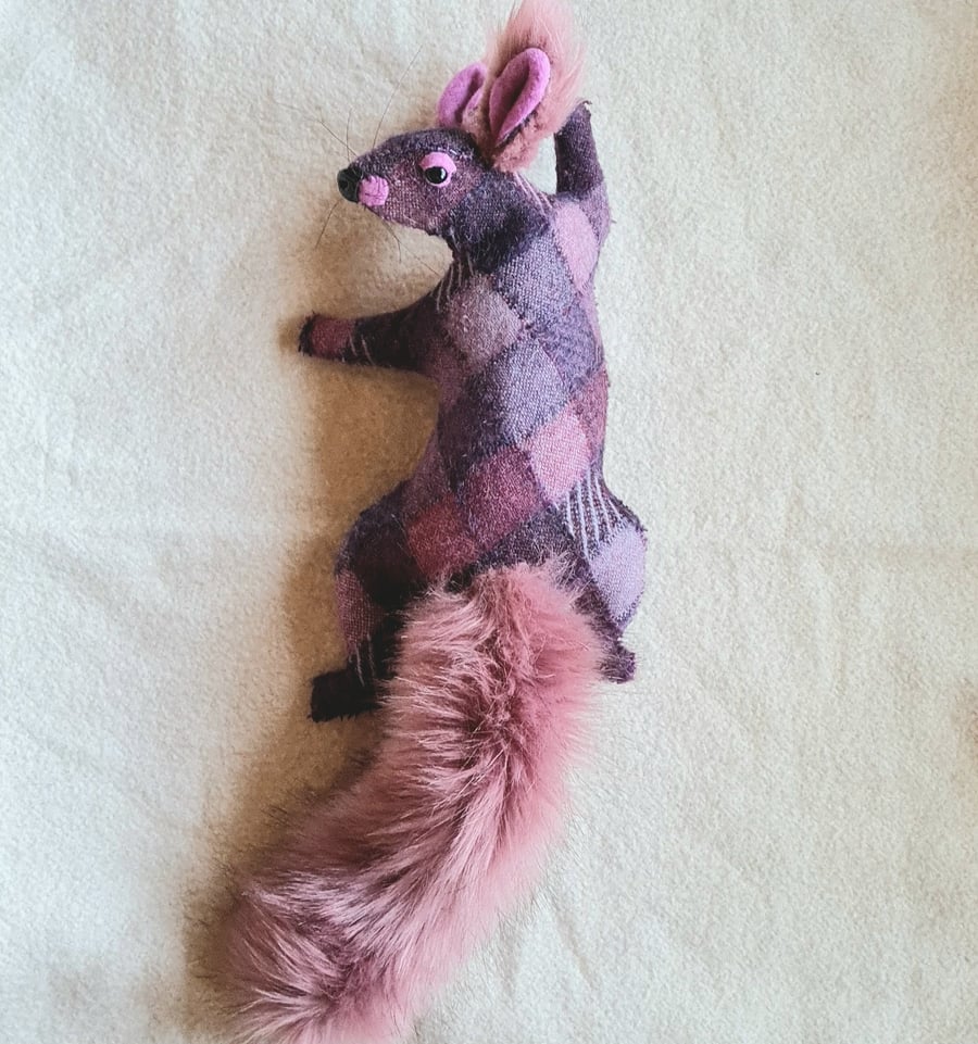 Faux squirrel wall mount - La Sirena