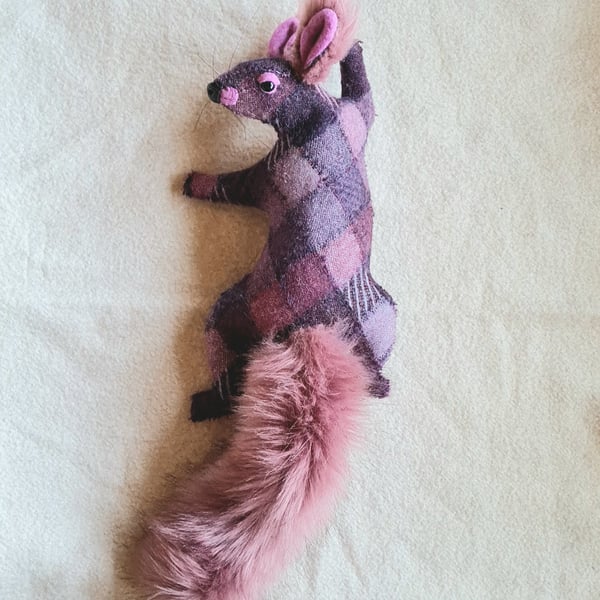 Faux squirrel wall mount - La Sirena