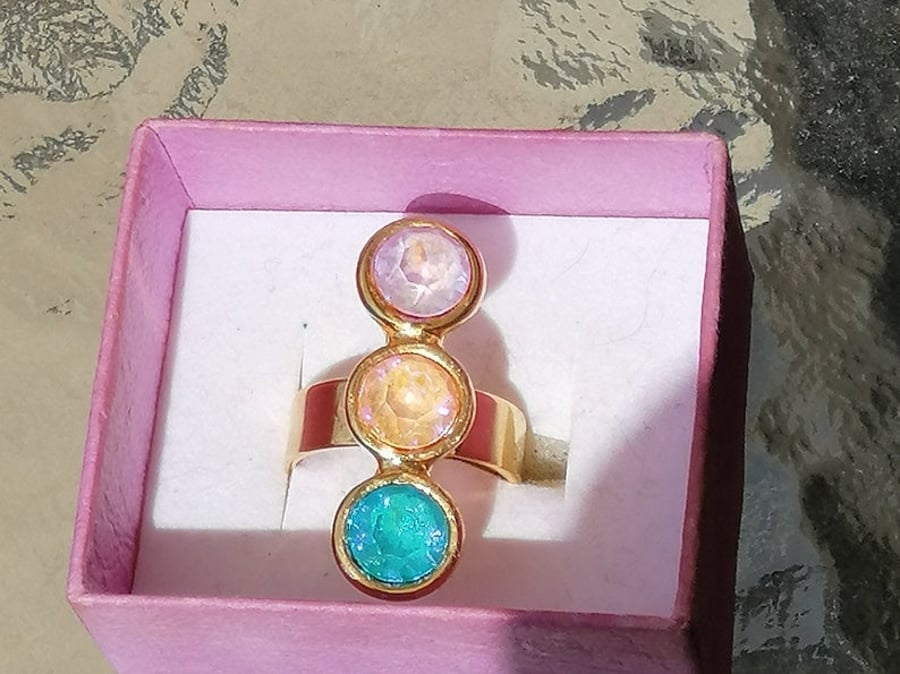 Adjustable Vertical Trio Swarovski Delite Ring