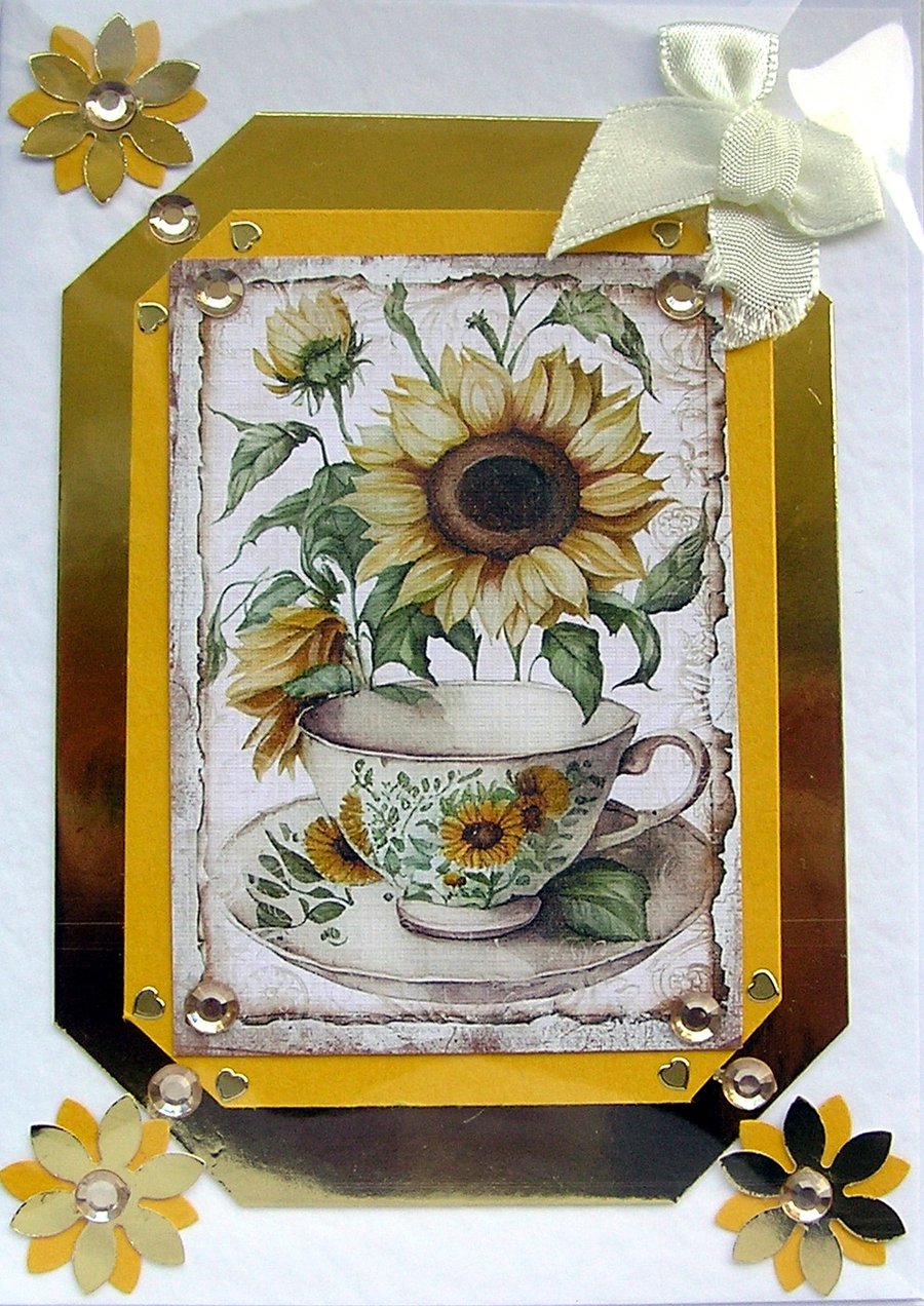 Sunflower Hand Crafted Decoupage Greeting Card - Blank for any Occasion (2564)