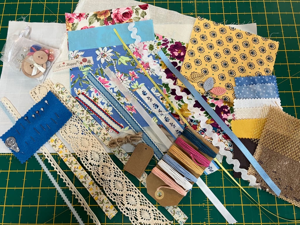 Slow Stitching kit, mix textiles, fabric and trims 