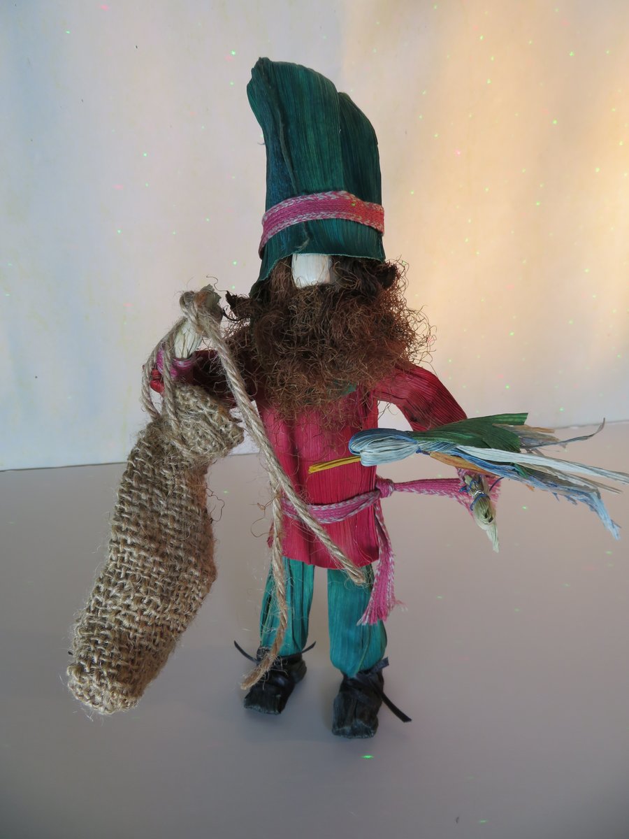 Toy Harvesting Corn Husk Elf 