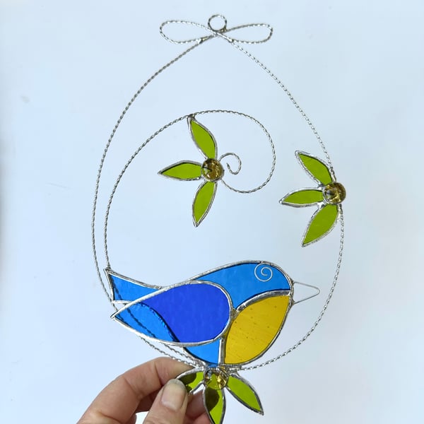 Stained Glass Blue Tit Circle Suncatcher - Handmade Window Decoration