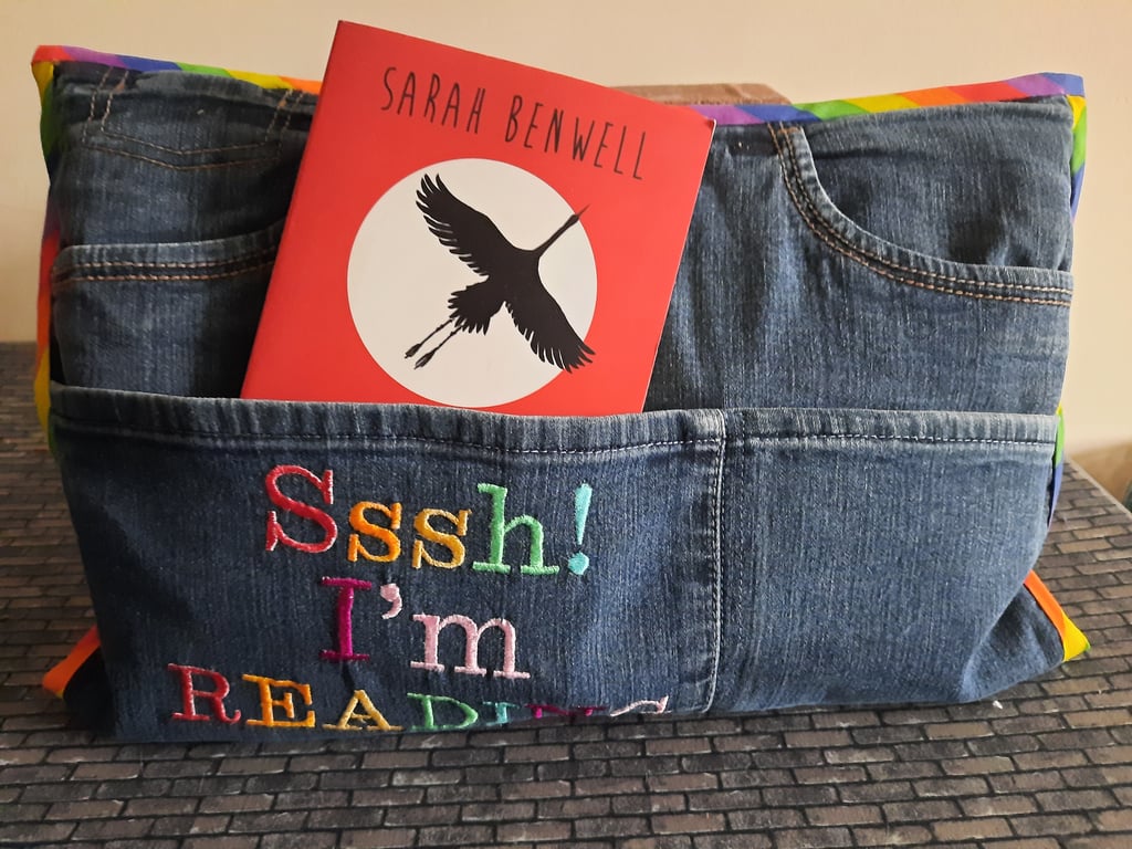 TO BE EDITED Rainbow Reading Pillows