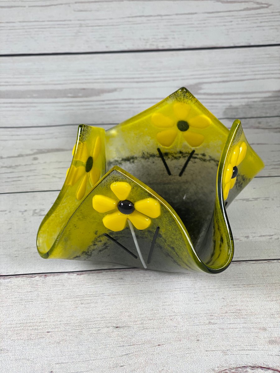 Fused glass candle crib in grey and yellow