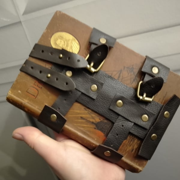 Book holster book holder renaissance larp steampunk gothic cowgirl boy whimsical