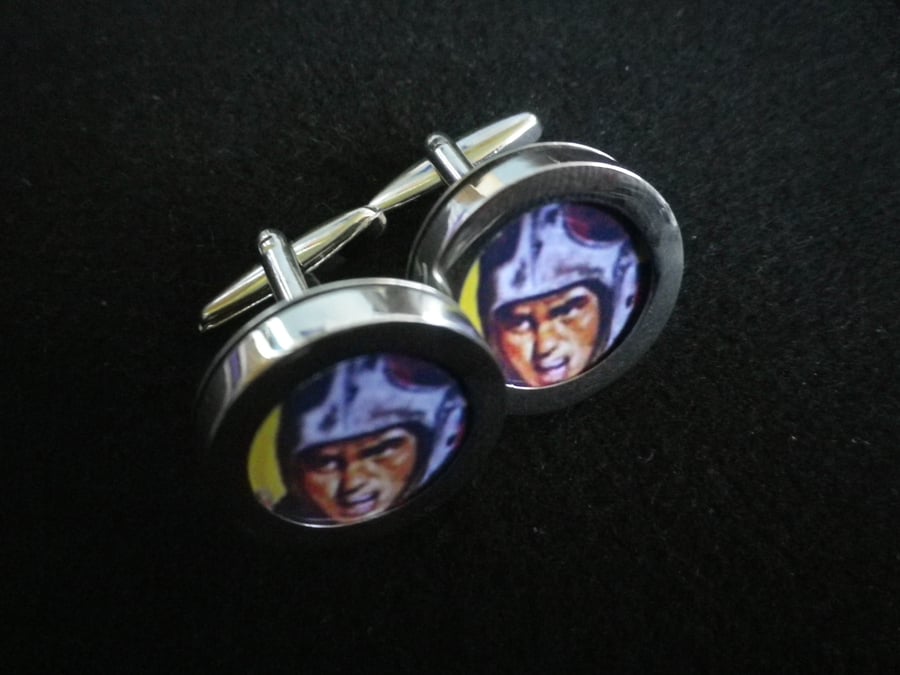 American Football cufflinks,free shipping, gift wrapped, terrific image, Ref 123