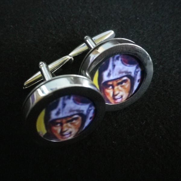 American Football cufflinks,free shipping, gift wrapped, terrific image, Ref 123