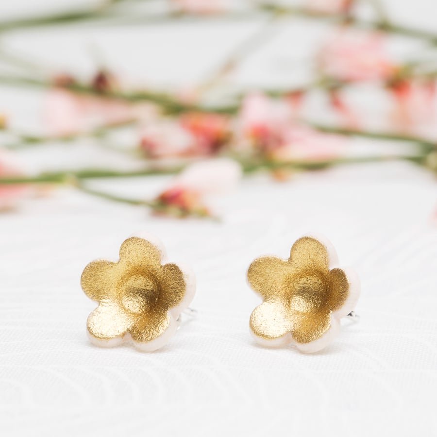 Porcelain Blossom Stud Earrings - gold
