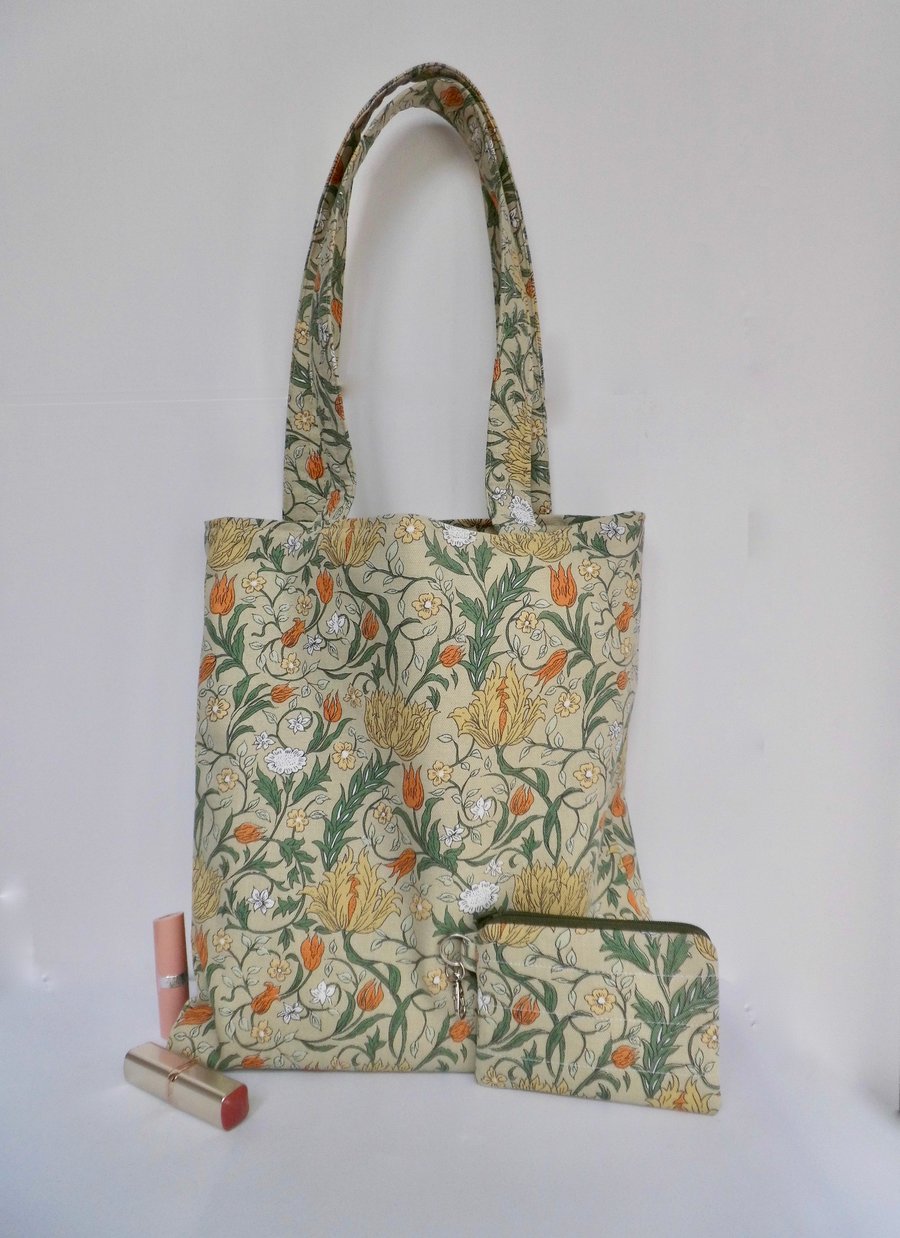 SOLD Tote bag and matching purse in Wild Tulip fabric