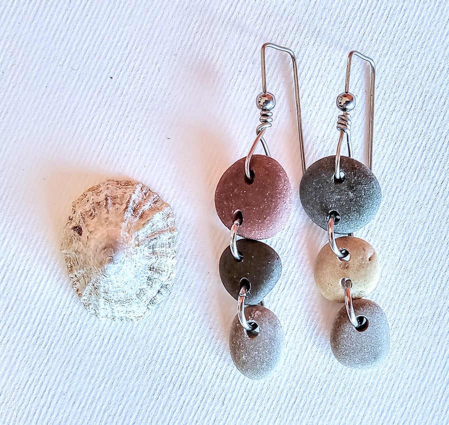 Pebble link dangle earrings