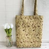 Woodland tote bag in embroidered fabric with twining leaf pattern