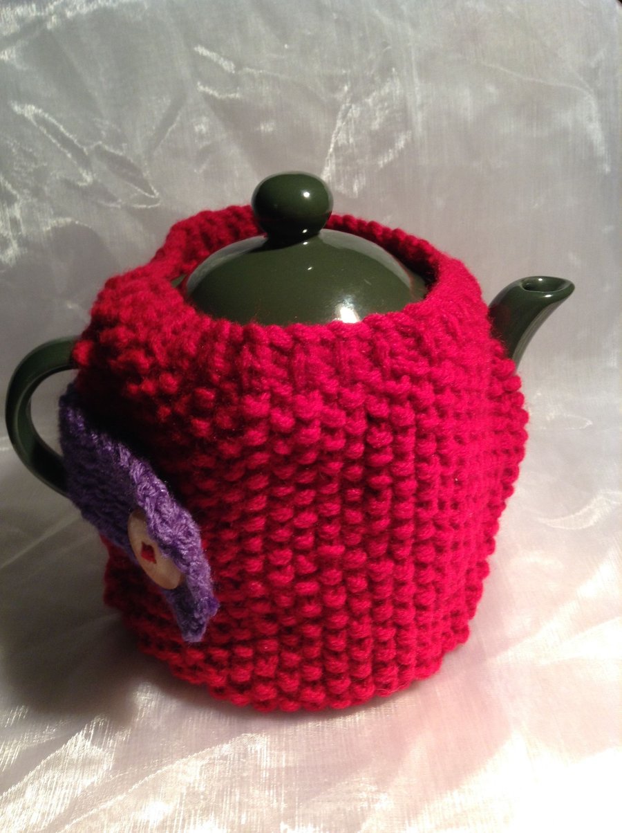 Small knitted teapot cosy
