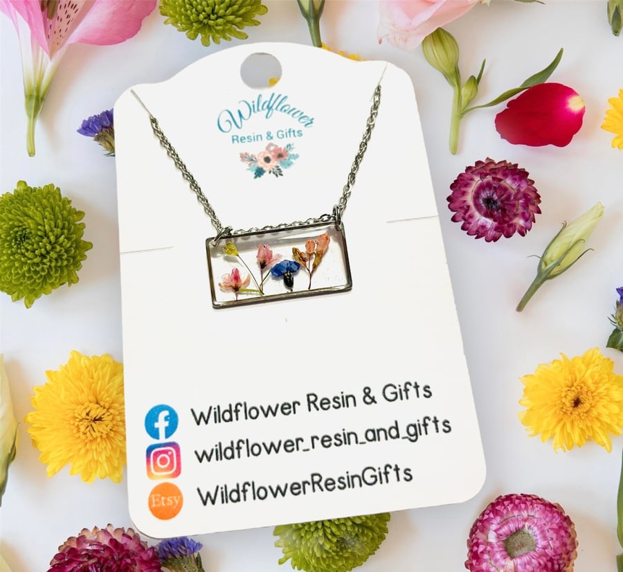 Handmade pressed flower pendant, geometric necklace, minimalist floral jewellery