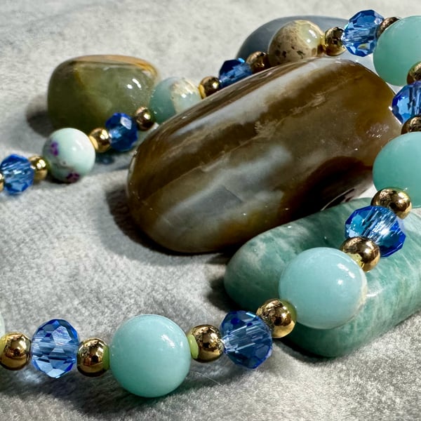 Blue imperial jasper and glass bead bracelet - elasticated 