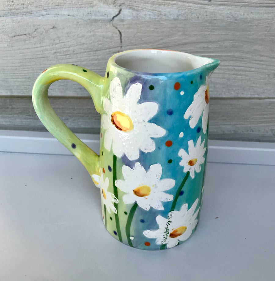 Daisy jug