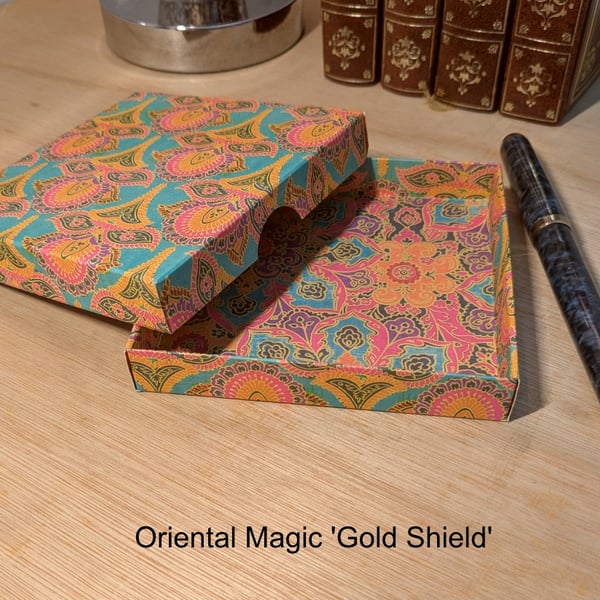 A handmade, ultra-thin gift box - Oriental Magic  'Gold Shield' 