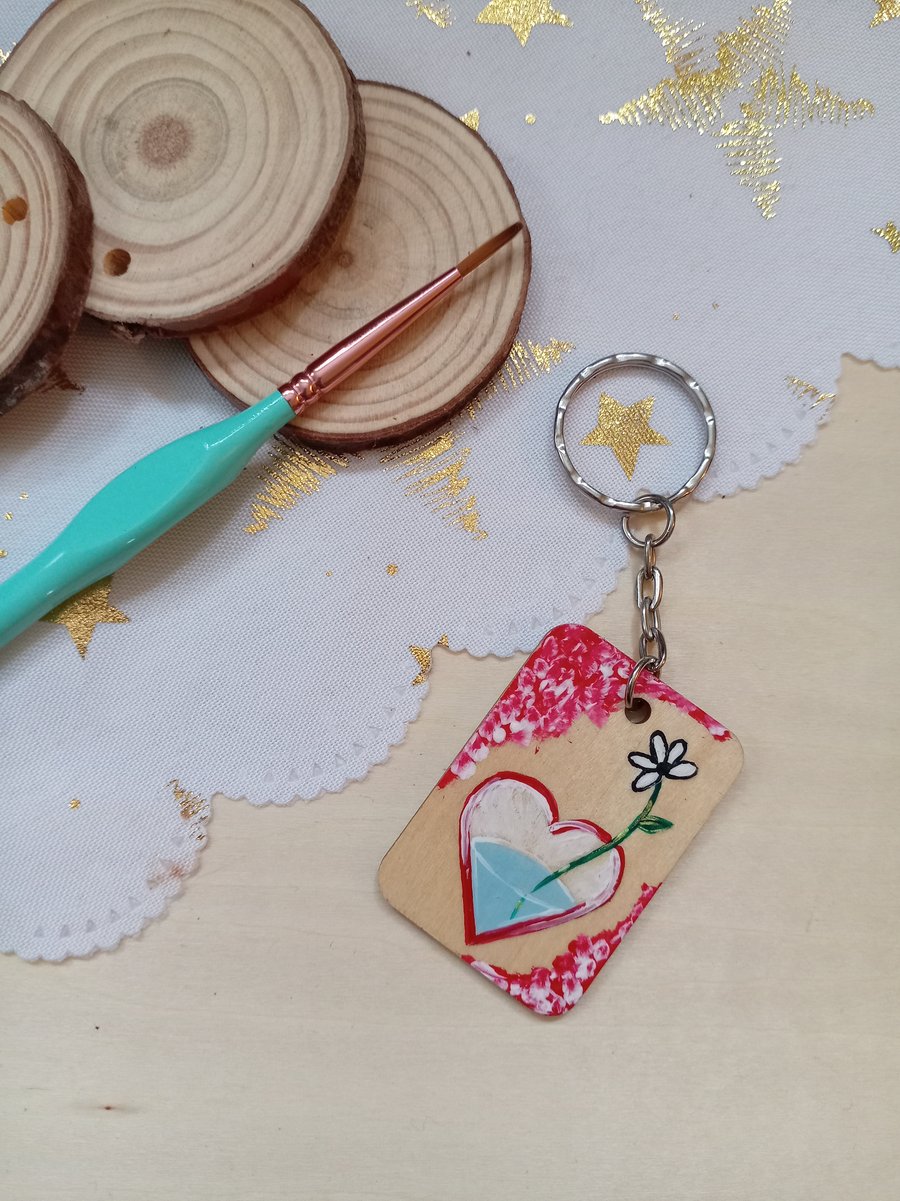 Wooden rectangular heart vase daisy flower Keyring 