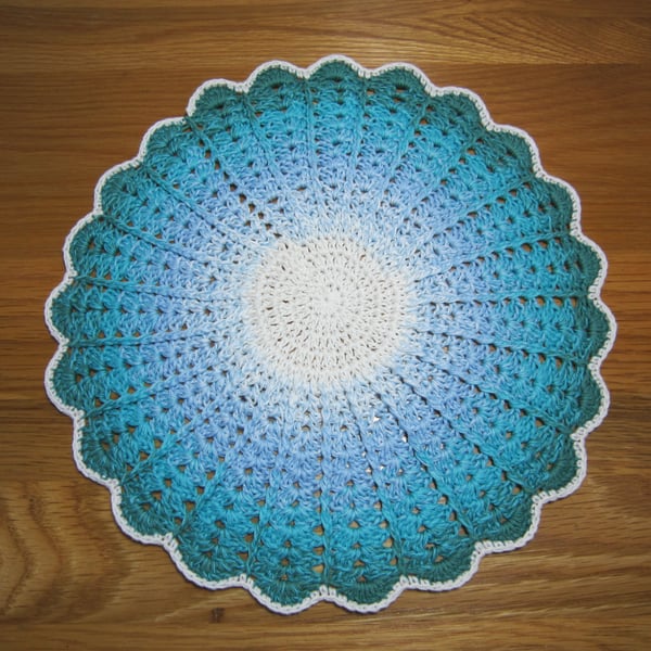 Blue Placemat, Blue Doillie, Home Decor, Daisy Mat, Crochet Mat
