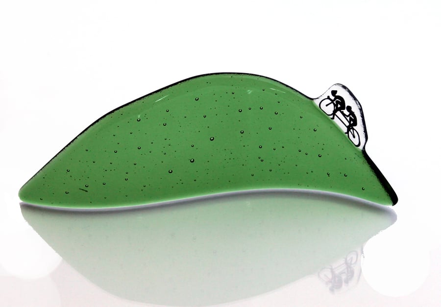 Tandem cyclist on a hill