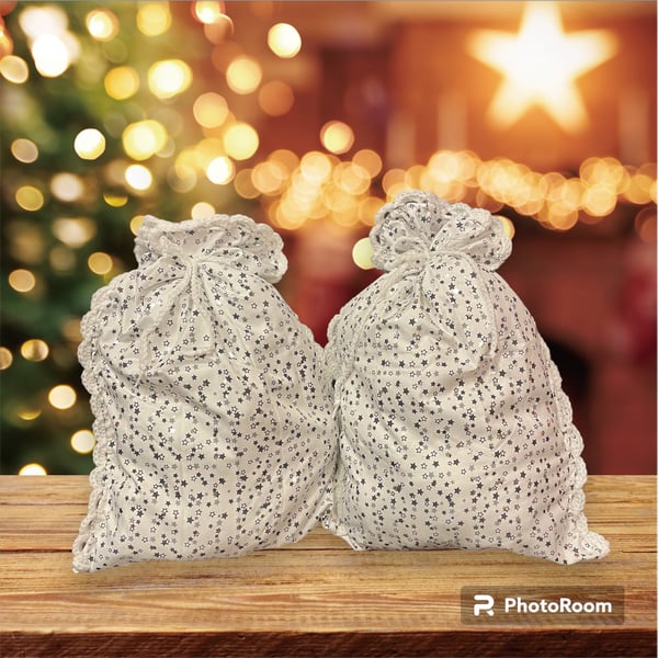 Reusable Christmas Gift Bag, Set of 2 Gift Bags, Retro Gift Bags, Eco Gift Bag