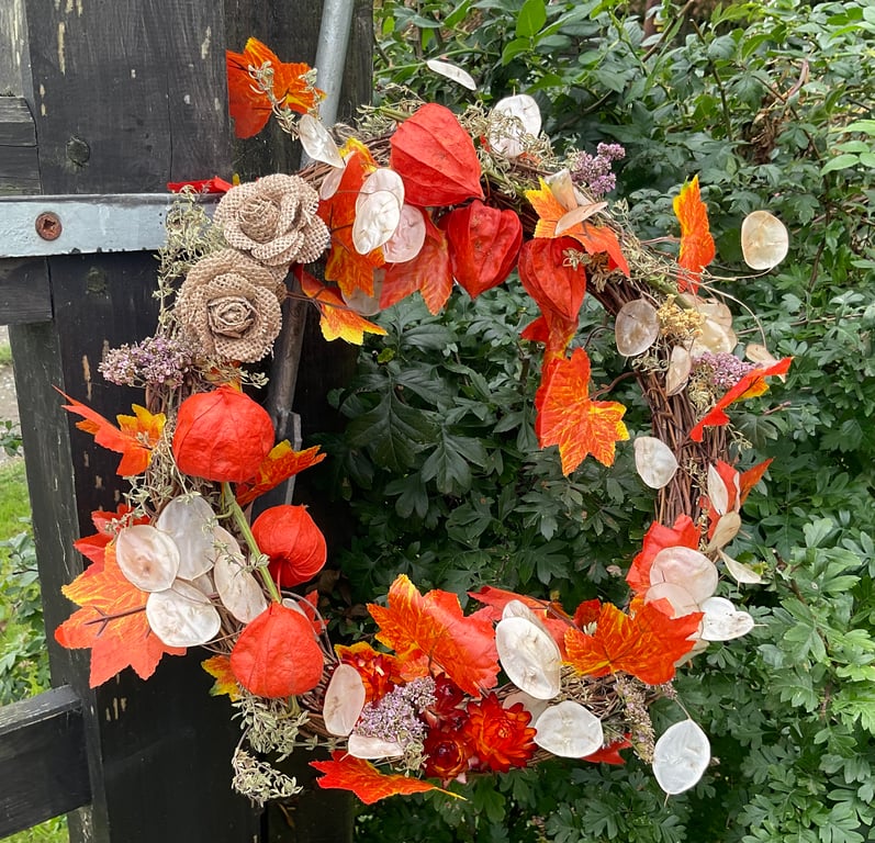 Hanging Dried Flower wreath - Orange Autumn Glory for home decoration