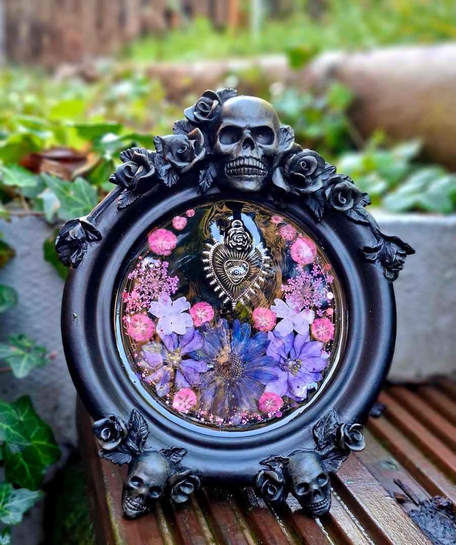 Valentines Valloween upcycled photo frame skulls gothic punk emo alternative