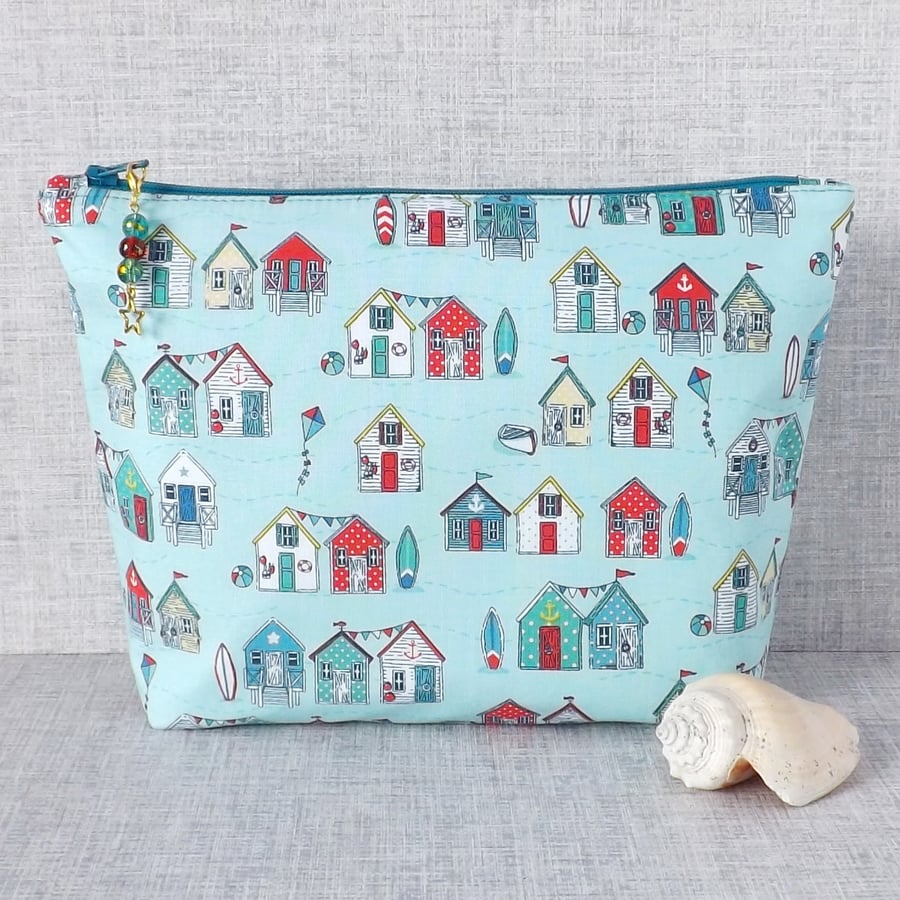 Large zipped pouch, cosmetic bag, beach huts.