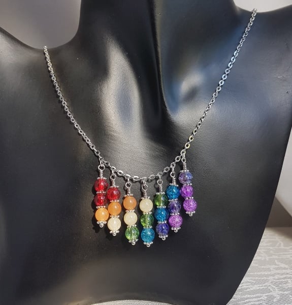 Gorgeous Rainbow dangle necklace - Silver tone chain