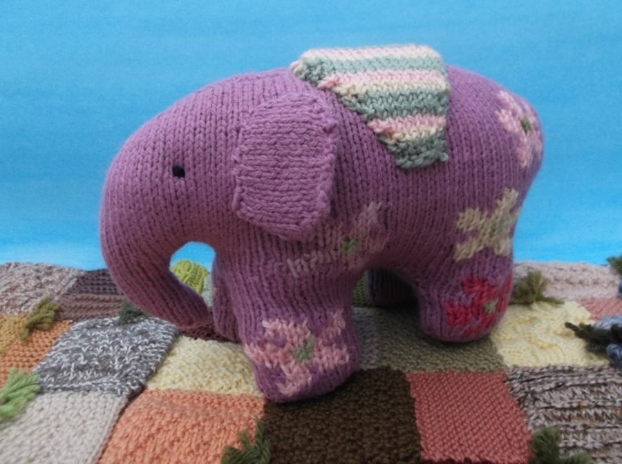 Knitted elephant