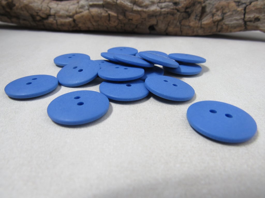 Flat Plain Bright Blue Buttons 20mm 24 pieces