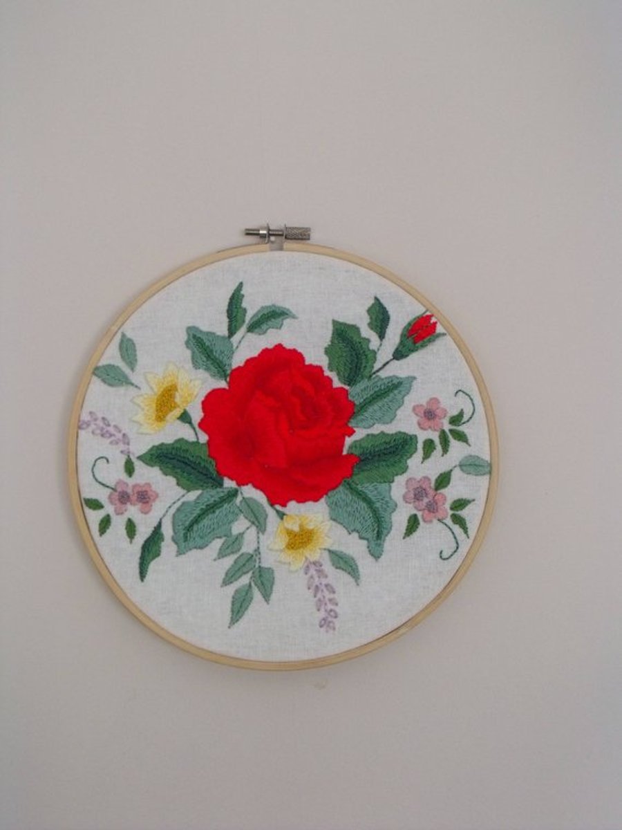 red rose bouquet embroidered hoop art wall hanging