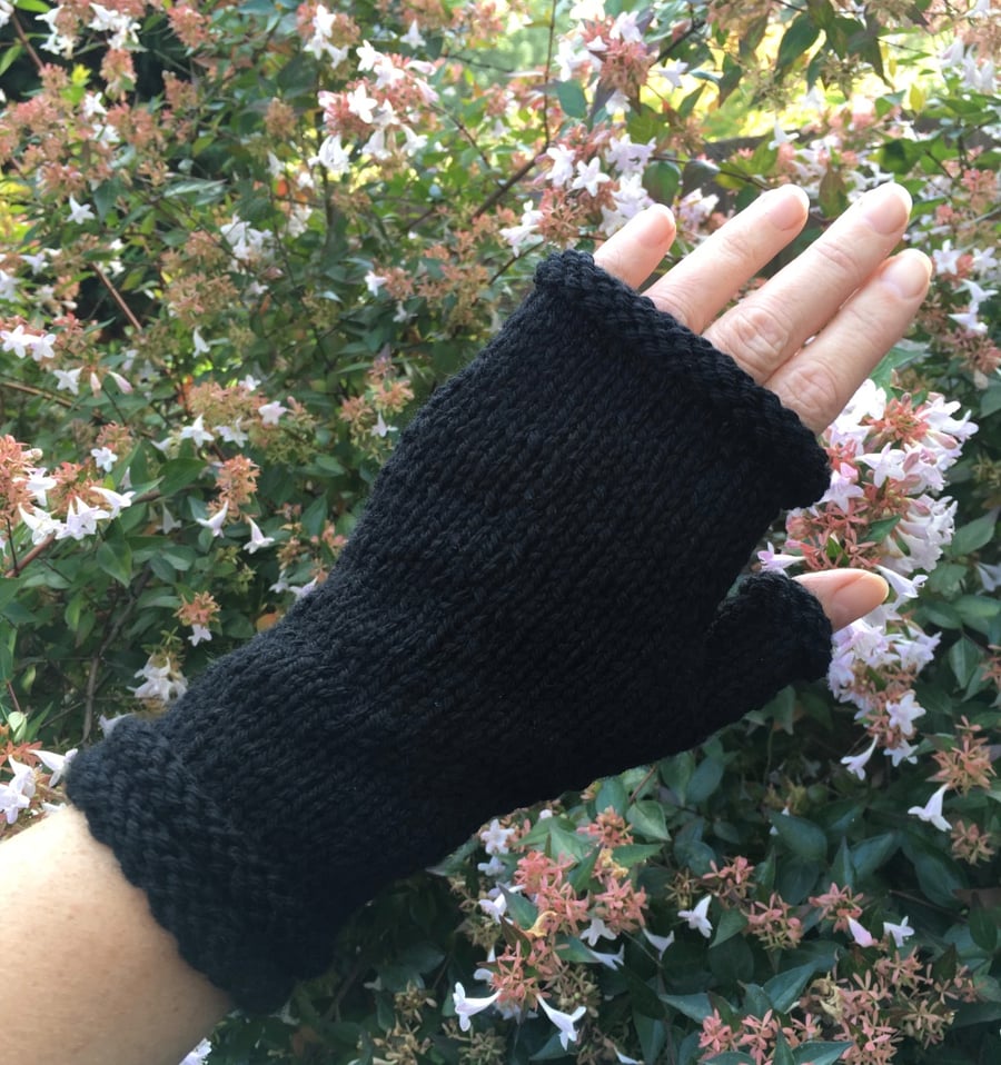 Merino Wool Wrist Warmers Black