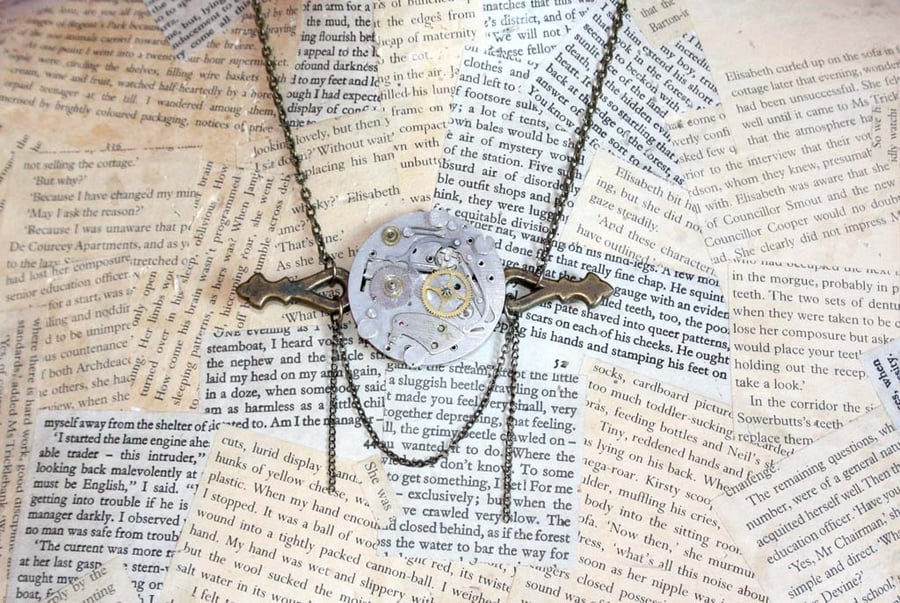 Vintage Pocket Watch Steampunk Necklace