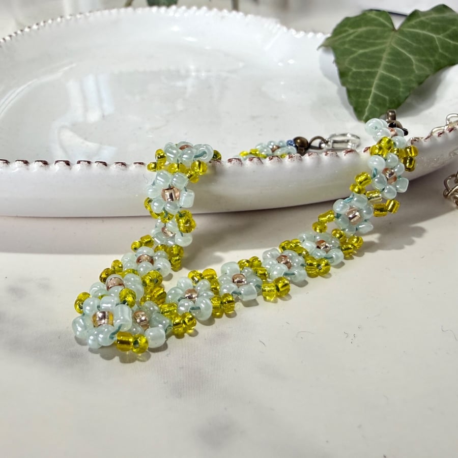 Seed bead bracelet, daisy chain bracelet, bracelet with extender chain. 