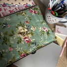 Quilted zipped laptop case