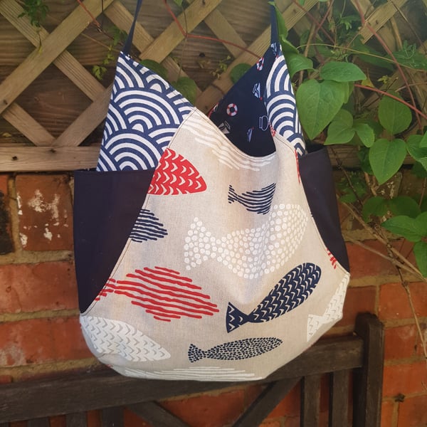 Nautical tote; with side pockets and coordinating fabrics
