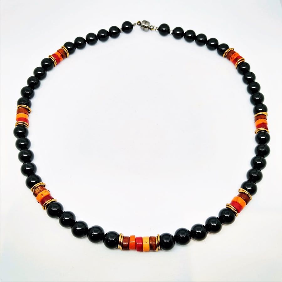 Mens Black Agate and Magnesite Beaded Necklace 17.5 inch (44 cms)