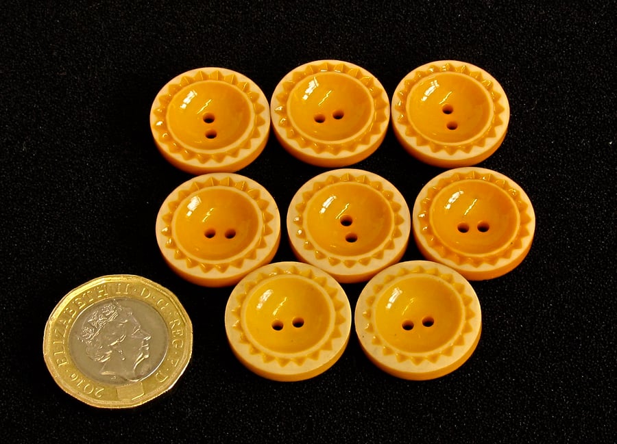 Vintage Orange Buttons: Orange ‘Pie Crust’ Décor 8x 20mm