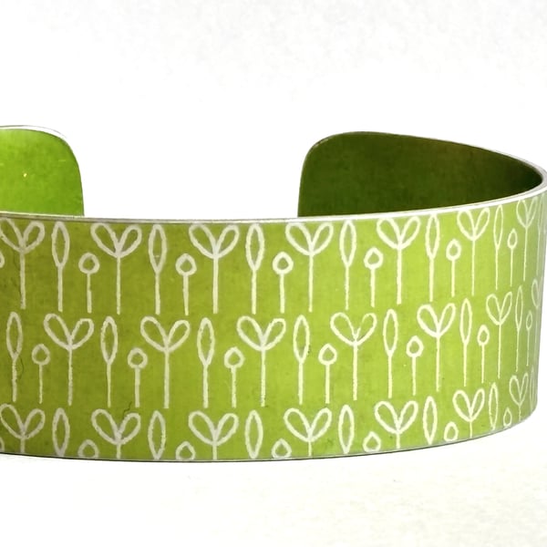 Spring buds pattern aluminium cuff lime green - second