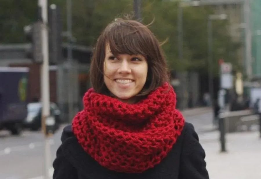 Chunky Circle Scarf Snood Red