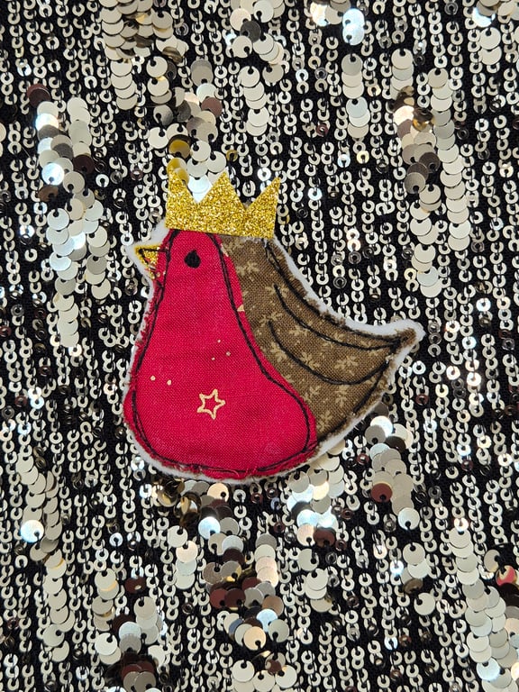 Festive Robin Brooch