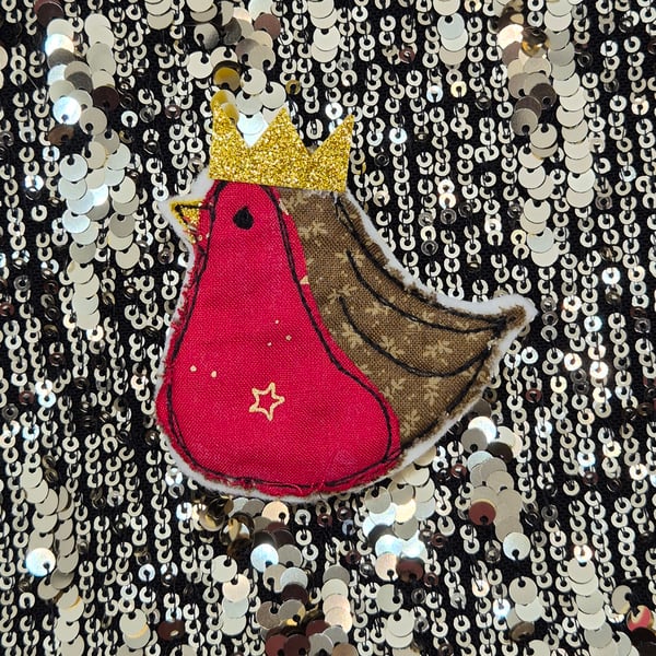 Festive Robin Brooch