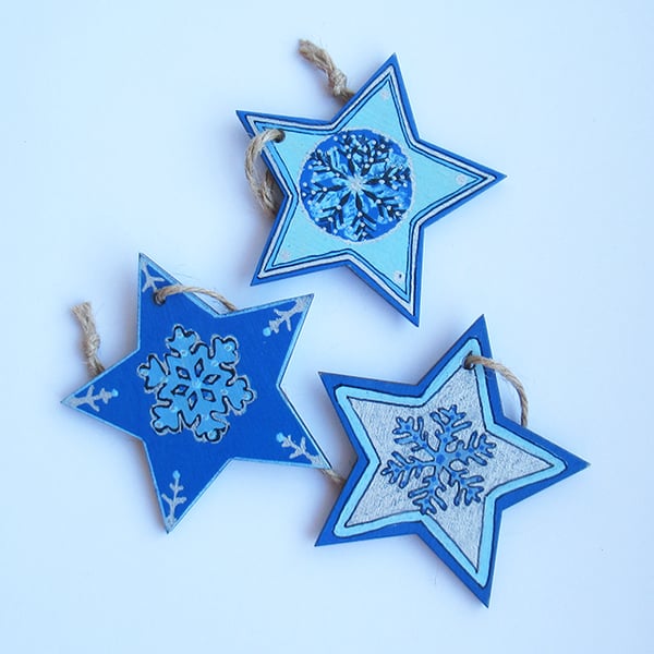 Christmas wooden stars  - Blue snowflakes