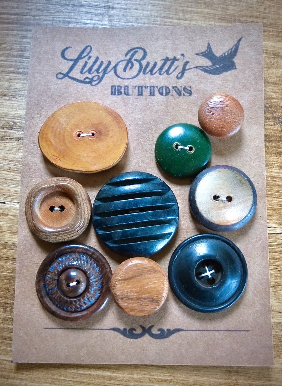 9 Vintage Mixed Wooden Buttons