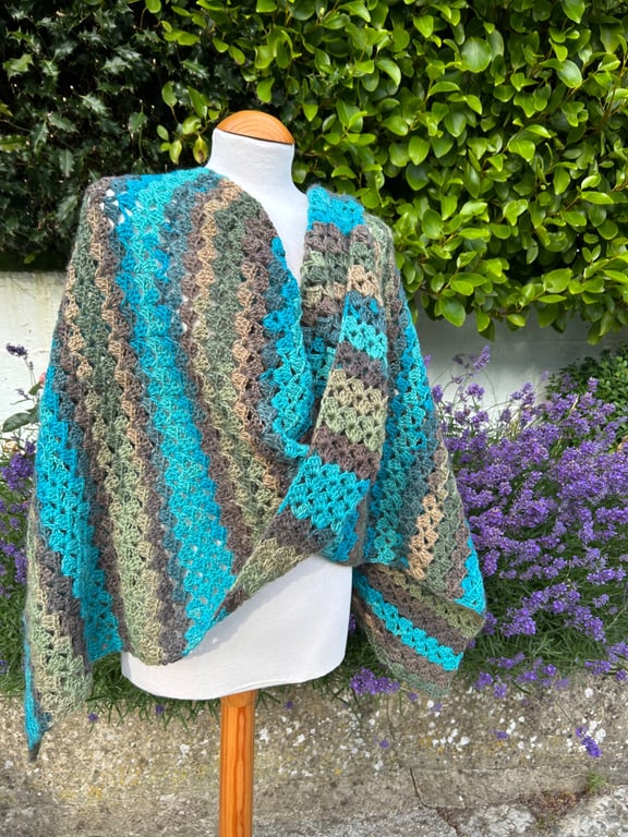 Rectangular lace wrap shawl or oversized scarf in soft merino wool 